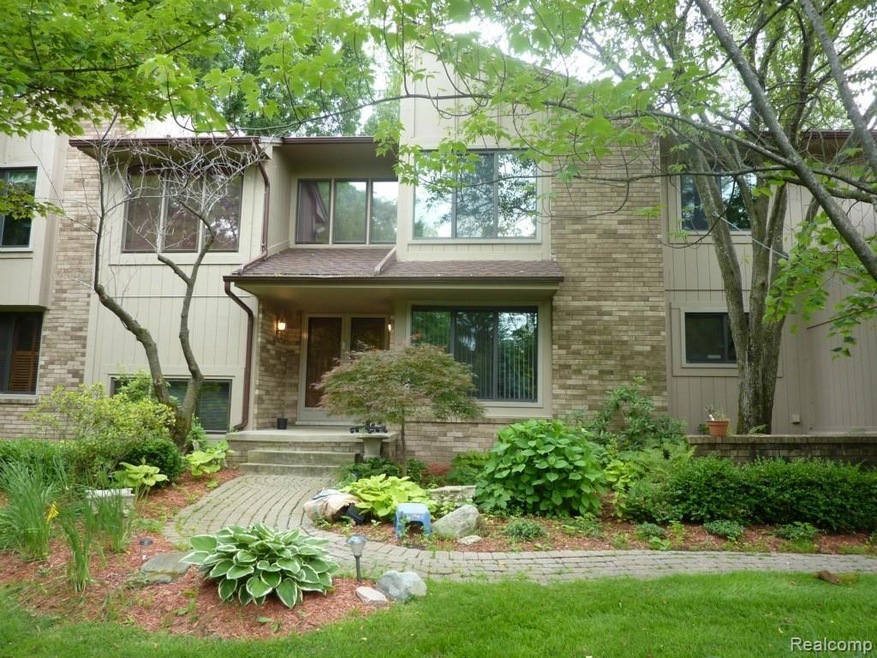 6124 Hickory Tree Trail