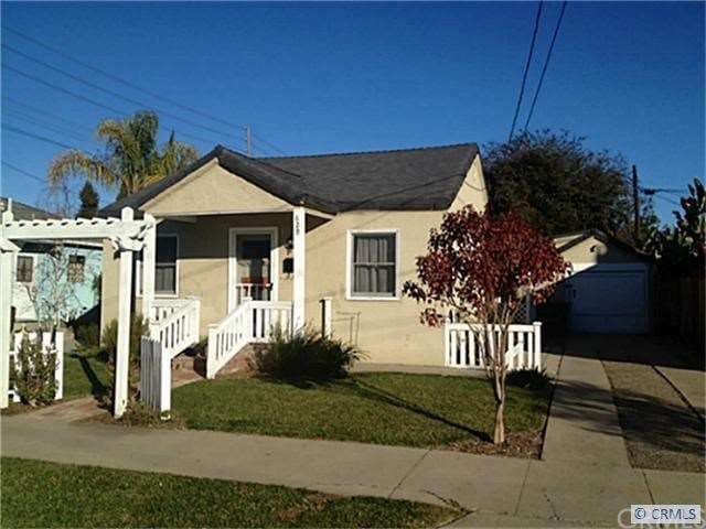 Cute as a Button Old Towne Orange Home!