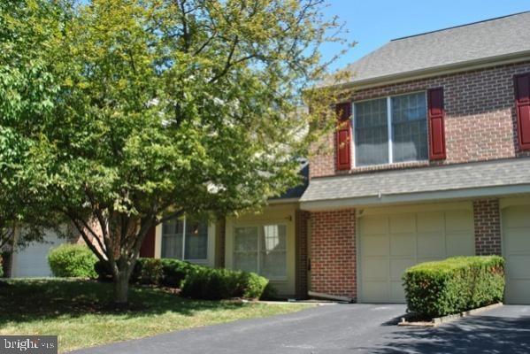 37 May Apple Dr unit 12, Downingtown, PA 19335 - photo 1