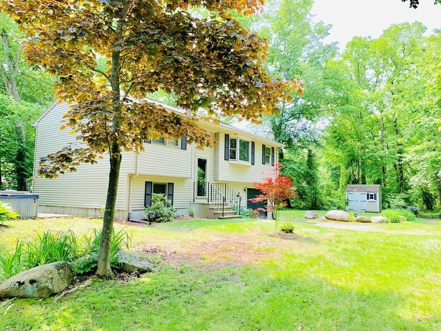 5 Kenneway Ln, Webster, MA 01570 - photo 1