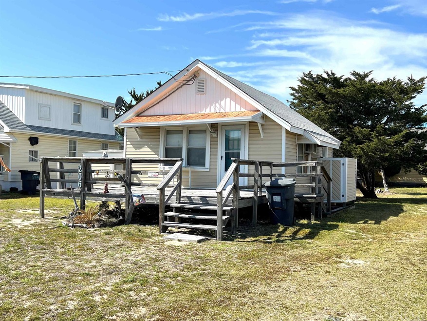 206 E Clark St, Kill Devil Hills, NC 27948 - photo 1