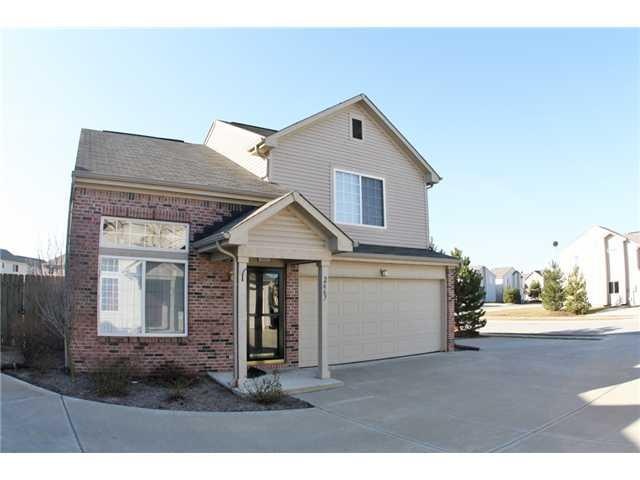 2667 Fraiser Fir Dr, Greenwood, IN 46143 - photo 1