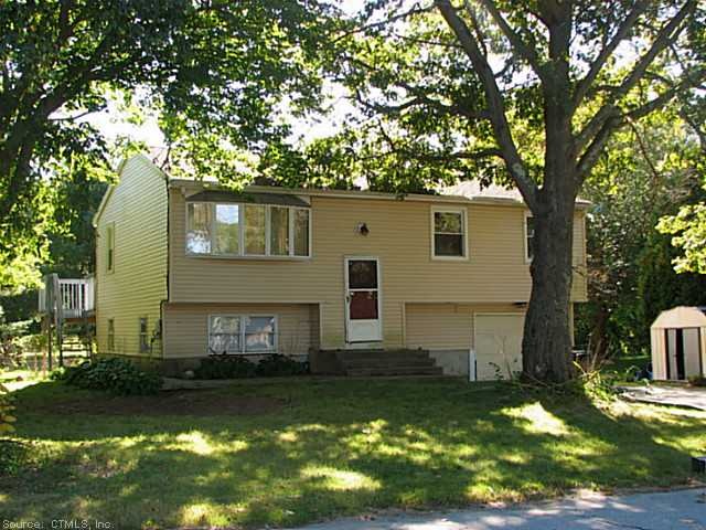 29 Vermont Dr, Oakdale, CT 06370 - photo 1