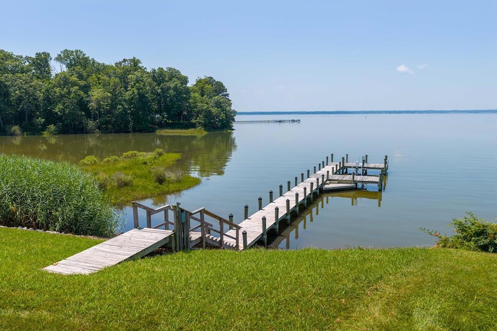 2 River Village Dr, Weems, VA 22576 - photo 1