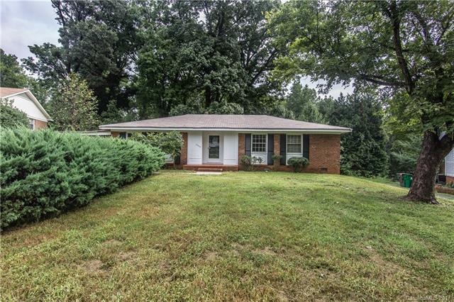 Charming Full Brick 3 BR , 2 bth Ranch Home