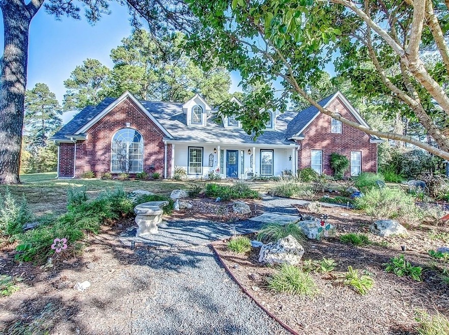 Welcome to 23652 Spring Branch Trail!