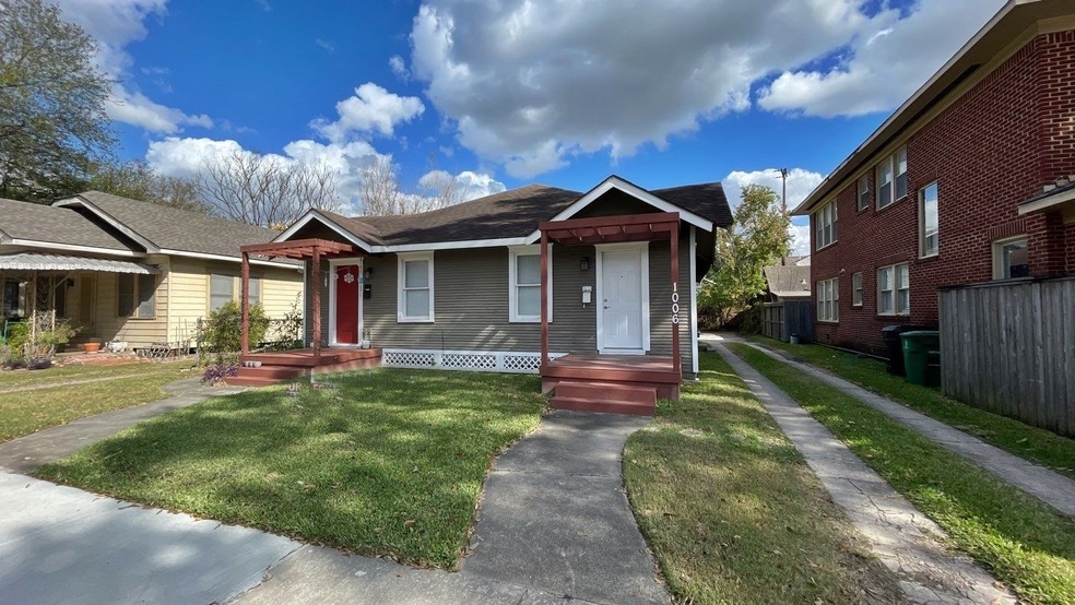 1006 Studewood St, Houston, TX 77008 - photo 1
