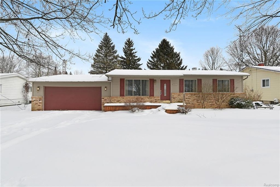 4060 Bobby Jones Dr, Flint, MI 48506 - photo 1