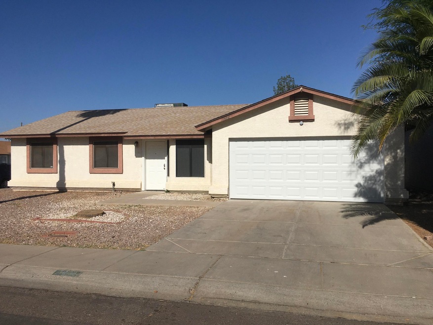 1422 S 66th Dr, Phoenix, AZ 85043 - photo 1