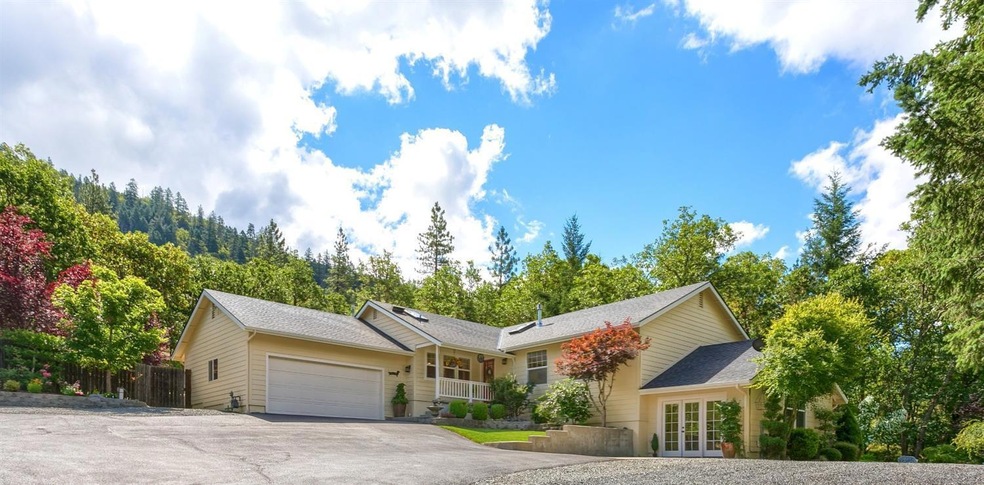 1700 E Evans Creek Rd, Rogue River, OR 97537 - photo 1