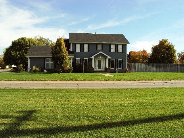 201 Lakeview Blvd, North Platte, NE 69101 - photo 1