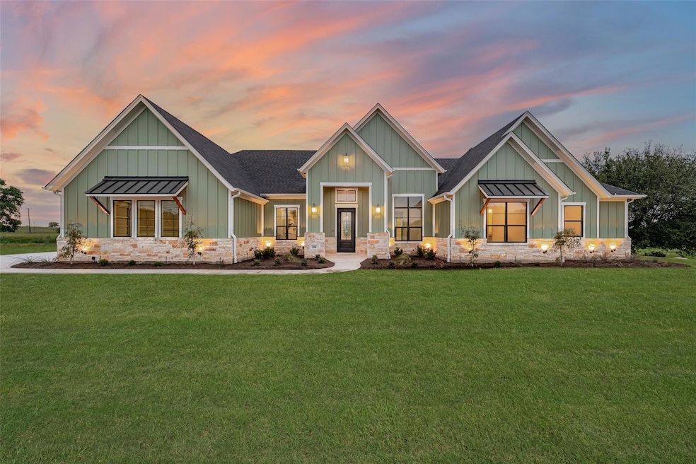 308 Hopsing Ct, Weatherford, TX 76087 - photo 1