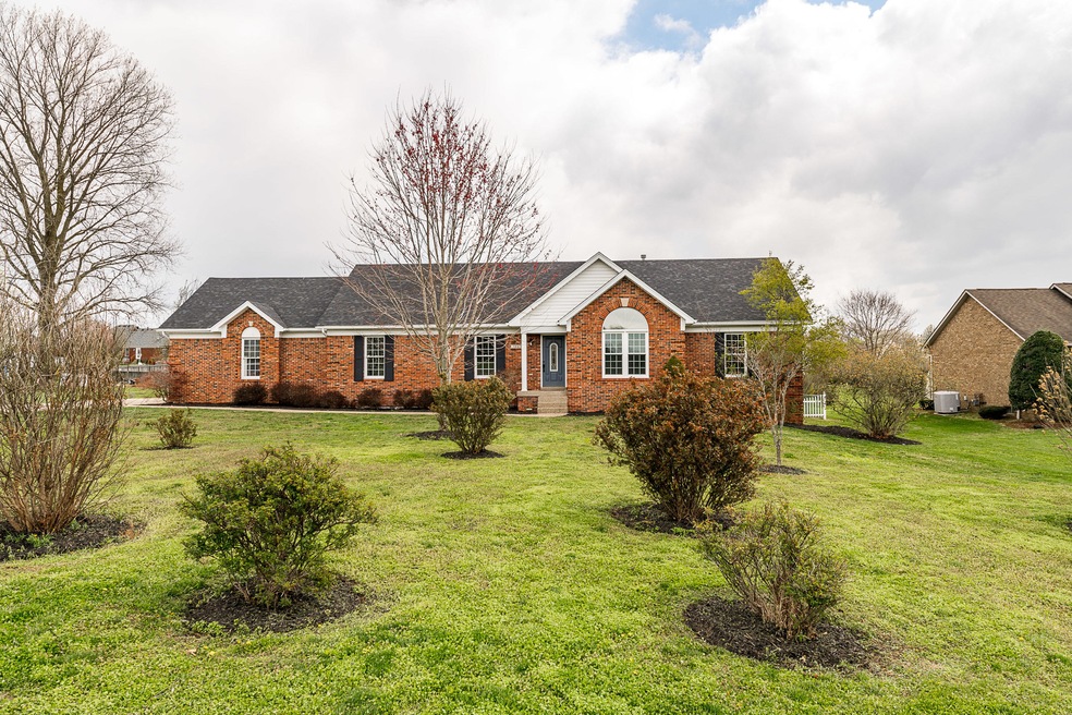 384 Bogard Ln, Mount Washington, KY 40047 - photo 1