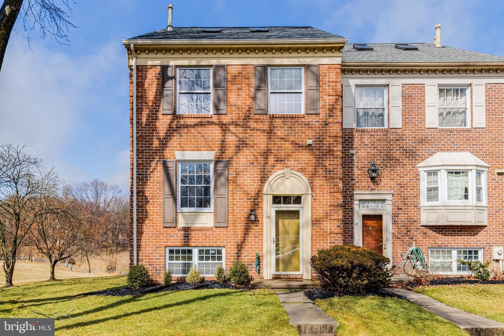 16 Valley Crossing Cir, Cockeysville, MD 21030 - photo 1