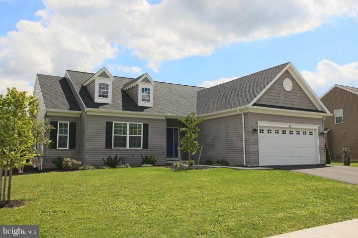 39 Regiment Dr, Gettysburg, PA 17325 - photo 1