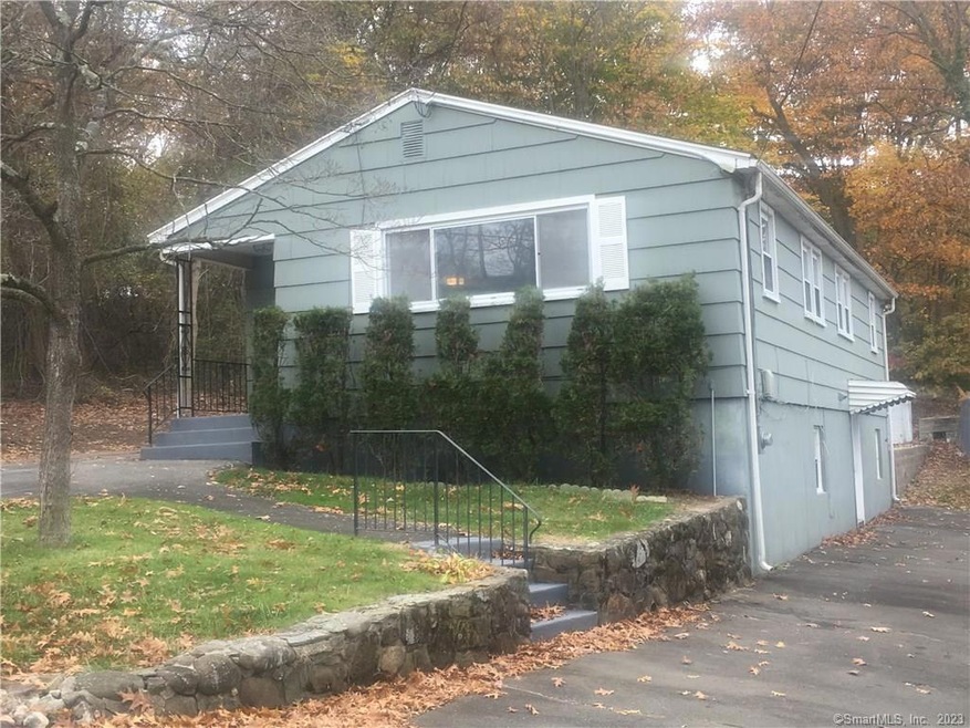 27 Cherry St, West Haven, CT 06516 - photo 1