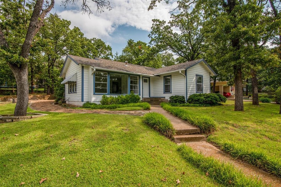 1231 W Hull St, Denison, TX 75020 - photo 1