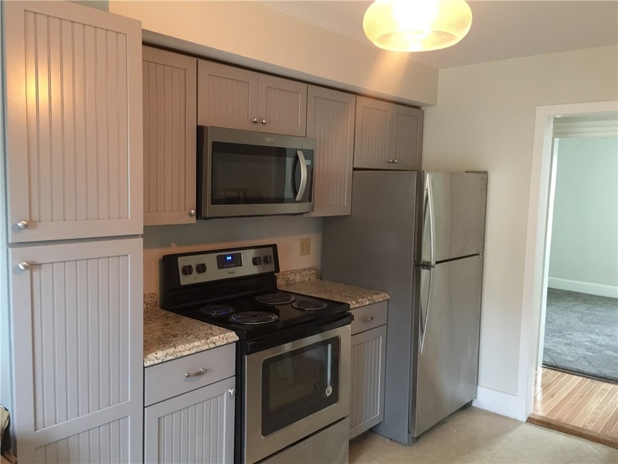 22 Rhode Island Ave unit 3, Newport, RI 02840 - photo 1