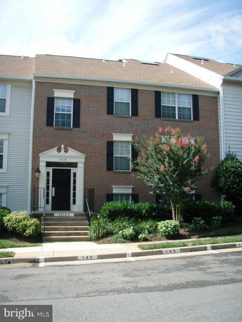 12105 Greenway Ct unit 188, Fairfax, VA 22033 - photo 1
