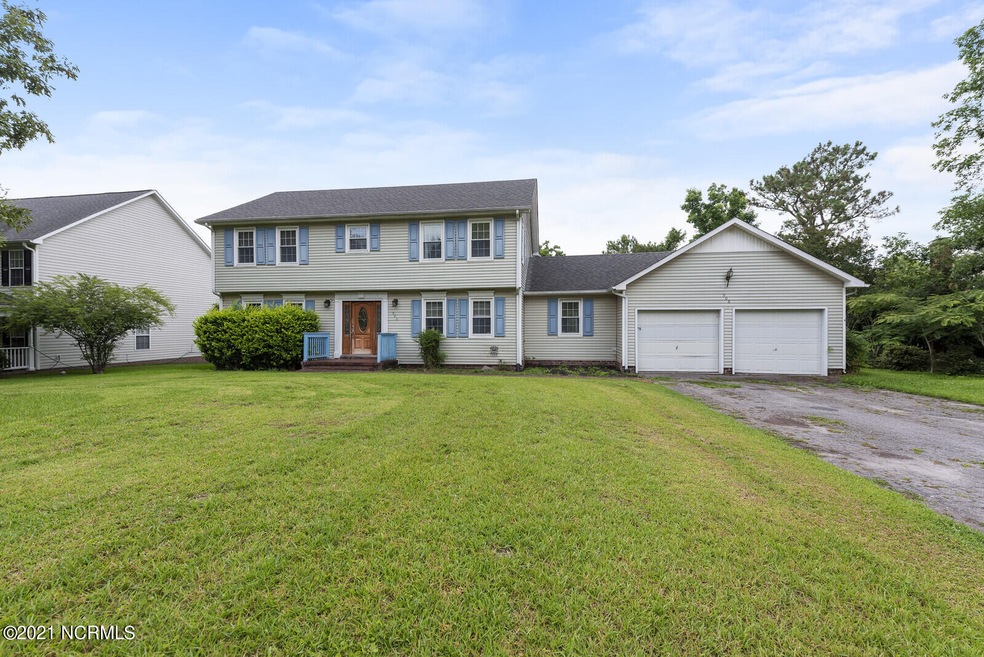 906 Greenway Dr, Jacksonville, NC 28546 - photo 1