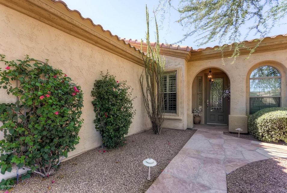Exterior Front Entry