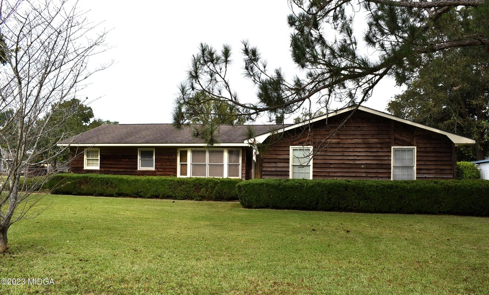 6982 Barcelona Blvd, Macon, GA 31216 - photo 1