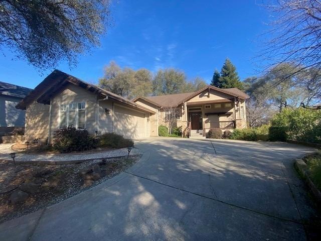 Sold $832,500 • Co-Listing Agent