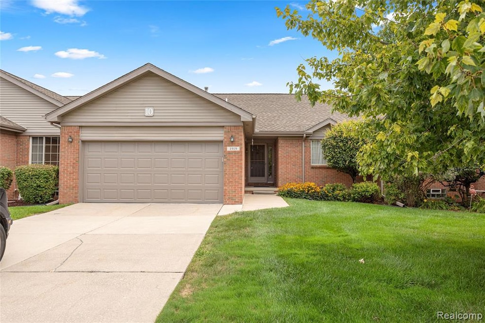 Sold $318,000 • Co-Listing Agent