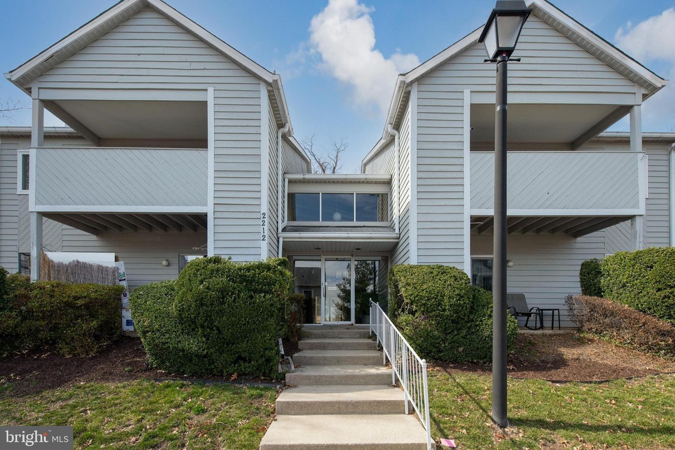 2212 Lowells Glen Rd unit C, Parkville, MD 21234 - photo 1