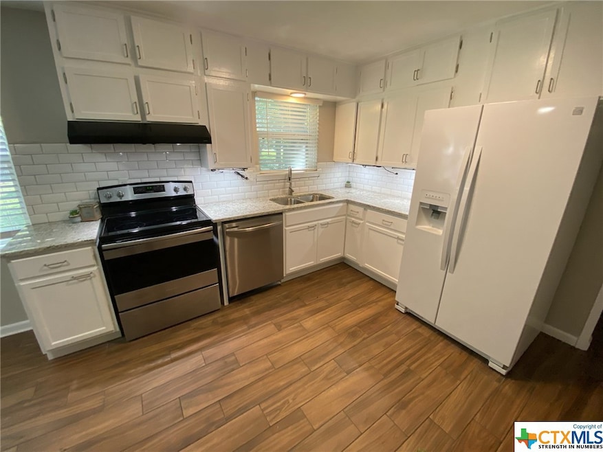 619 S 1st St, Copperas Cove, TX 76522 - photo 1