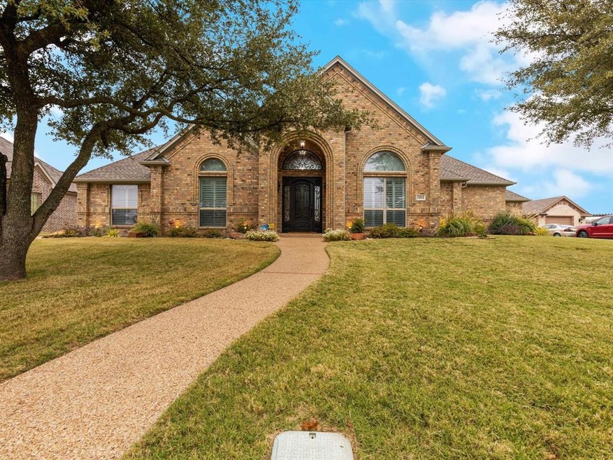 1404 Wedgewood Dr, Cleburne, TX 76033 - photo 1