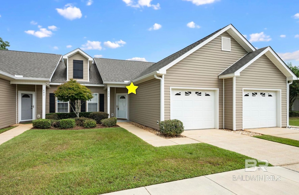 For Rent $1,295/month