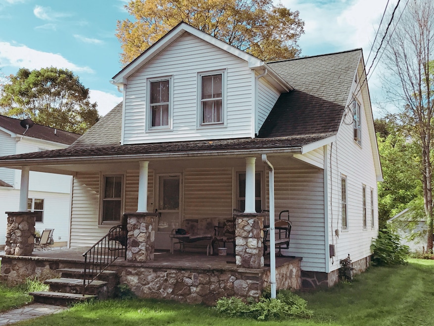 202 W George St, Milford, PA 18337 - photo 1