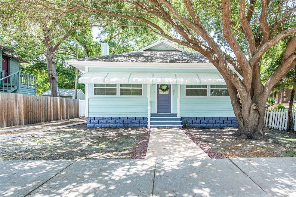 2021_12th N Bungalow Frontage