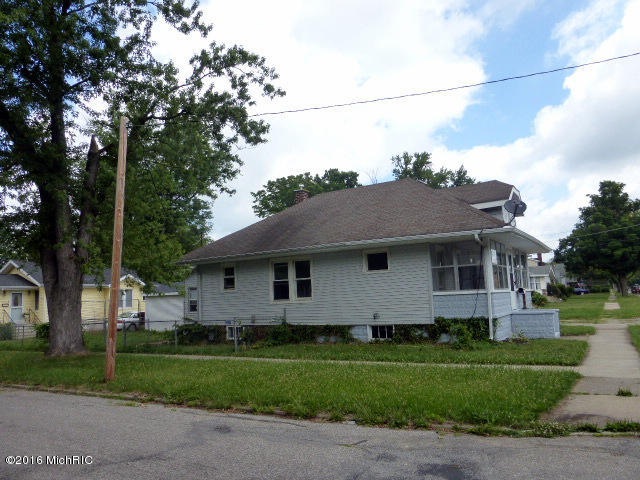 602 N 13th St, Niles, MI 49120 - photo 1