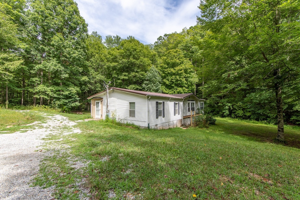 298 Burns Hollow Rd, Waynesboro, TN 38485 - photo 1