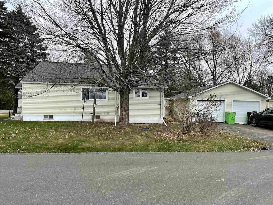 For Sale $135,000 • Co-Listing Agent