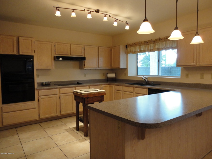 1314 E Sunburst Ln, Tempe, AZ 85284 - photo 1