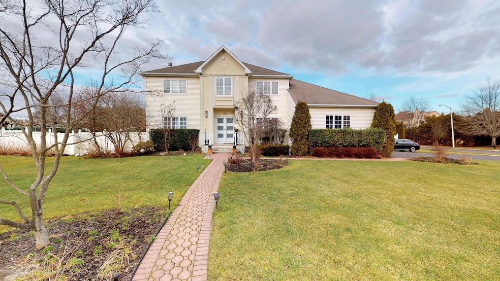 79-Georgetown-Rd-Front Yard