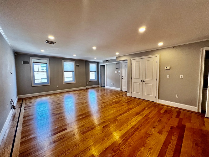 24 Mitchell St unit 1, Boston, MA 02127 - photo 1