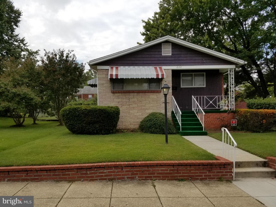 222 47th St NE, Washington, DC 20019 - photo 1