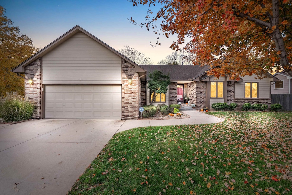 Pending $305,000 • Co-Listing Agent