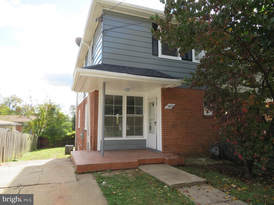 5429 Macbeth St, Hyattsville, MD 20784 - photo 1