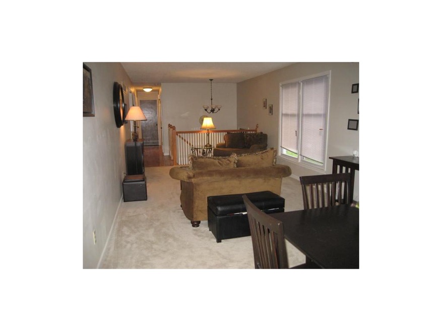 912 NW 12th St, Blue Springs, MO 64015 - photo 1