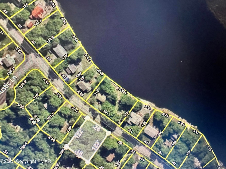 208 Waterfront Dr, Coolbaugh Township, PA 18466 - photo 1