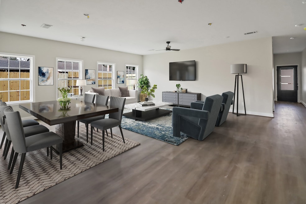 For Sale $309,999 • Co-Listing Agent