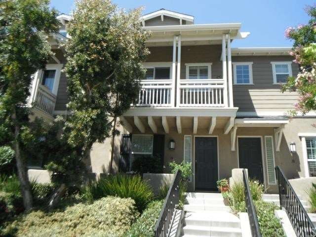 Upgraded 2 bedroom 2.5 bathroom Ladera Ranch Home