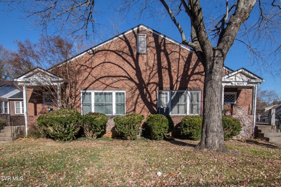 407 & 409 Poplar St, Bristol, TN 37620 - photo 1