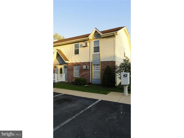 328 Walnut Court Way unit D28, Kennett Square, PA 19348 - photo 1