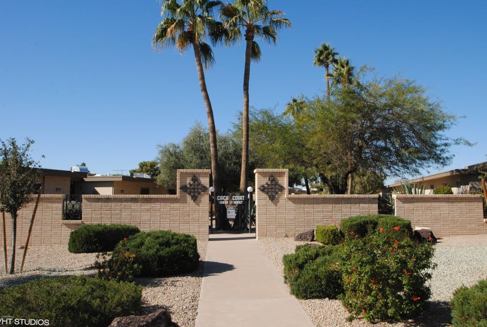 13862 N 109th Ave unit 17F, Sun City, AZ 85351 - photo 1